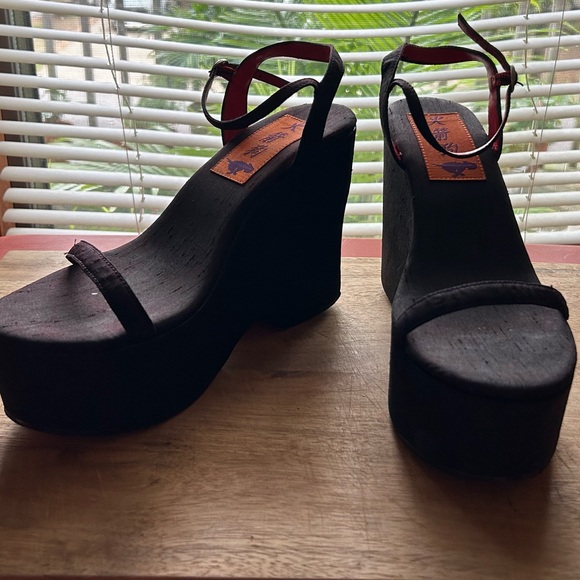 Rocket Dog chunky wedge platform heels, size 8.5, excellent condition - Picture 1 of 13